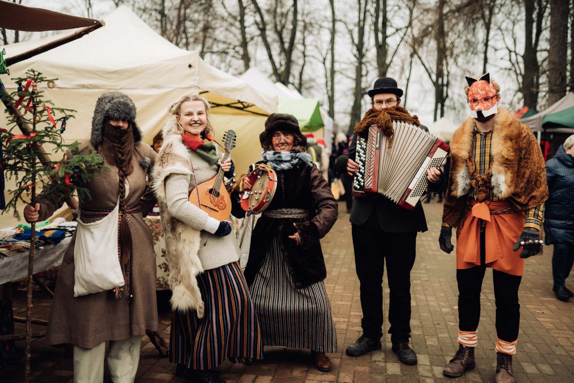 Ziemas saulgriežu svinības un tirdziņš Valmiermuižā