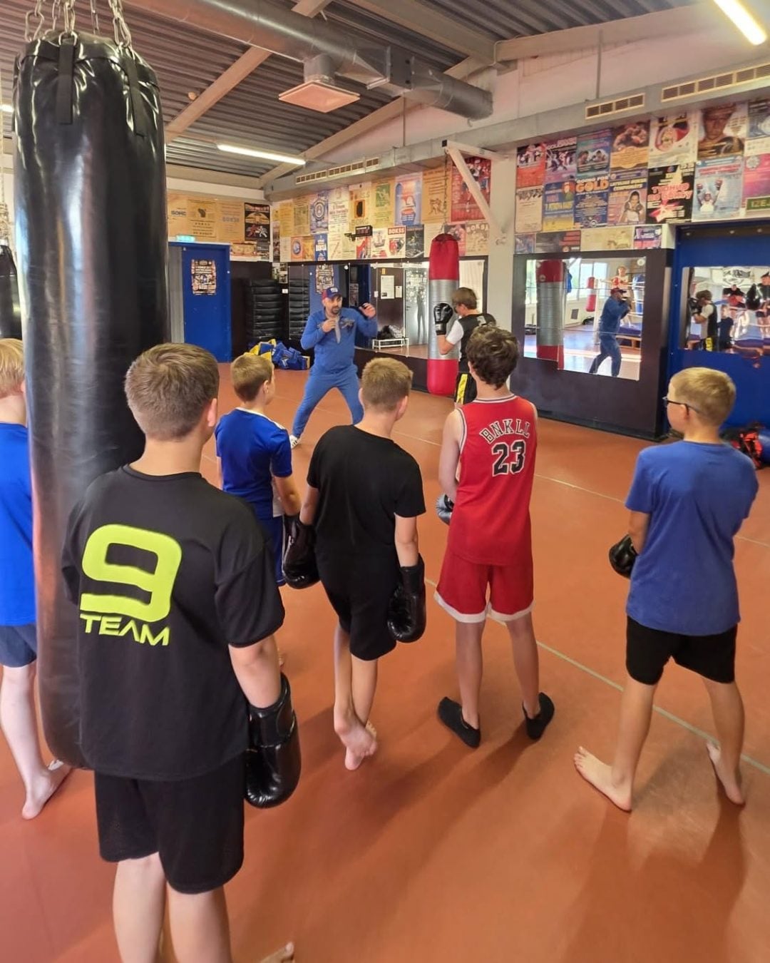 Eiropas sporta nedēļas ietvaros notiks – atvērtais treniņš kikboksā bērniem trenera Sergeja Deņisova un Kristīnes Jansones vadībā (boksa zālē)