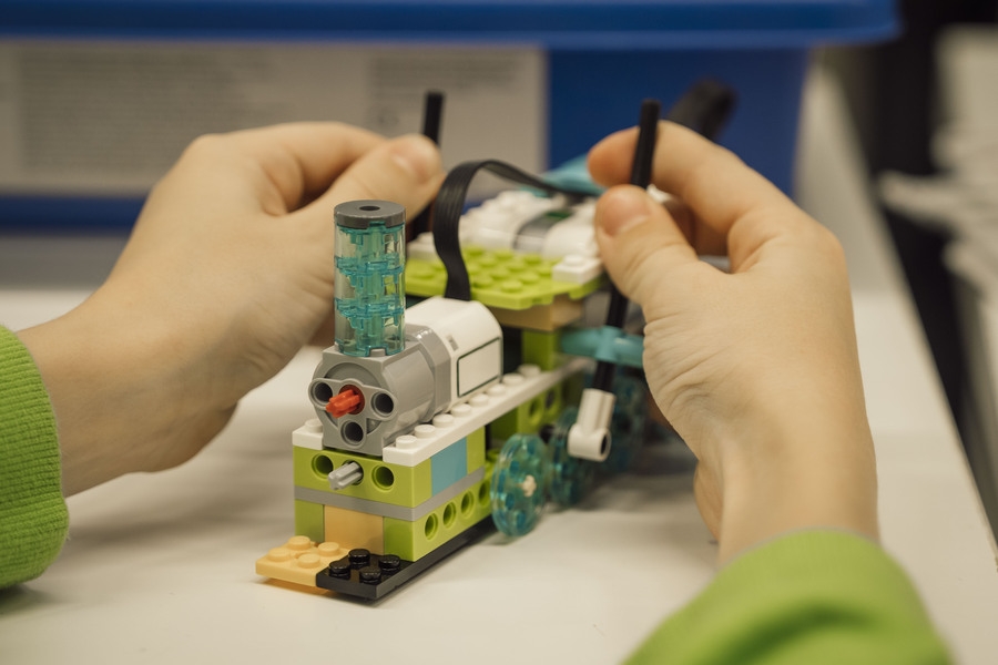 LEGO robotika 9 - 12 gadus veciem bērniem